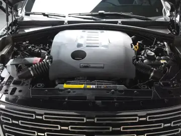 2024 Land Rover Range Rover Velar с пробегом 16 697 км