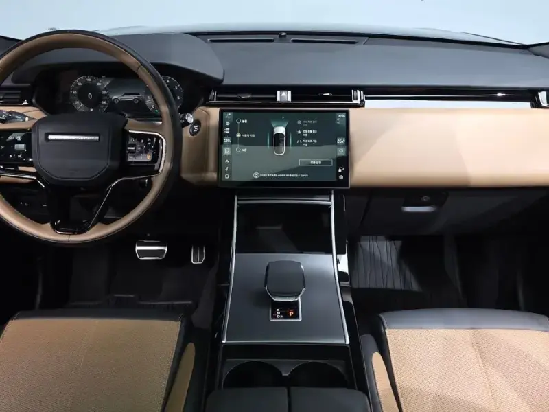 2024 Land Rover Range Rover Velar с пробегом 16 697 км