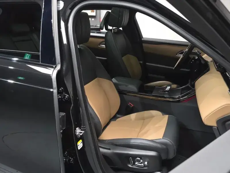 2024 Land Rover Range Rover Velar с пробегом 16 697 км