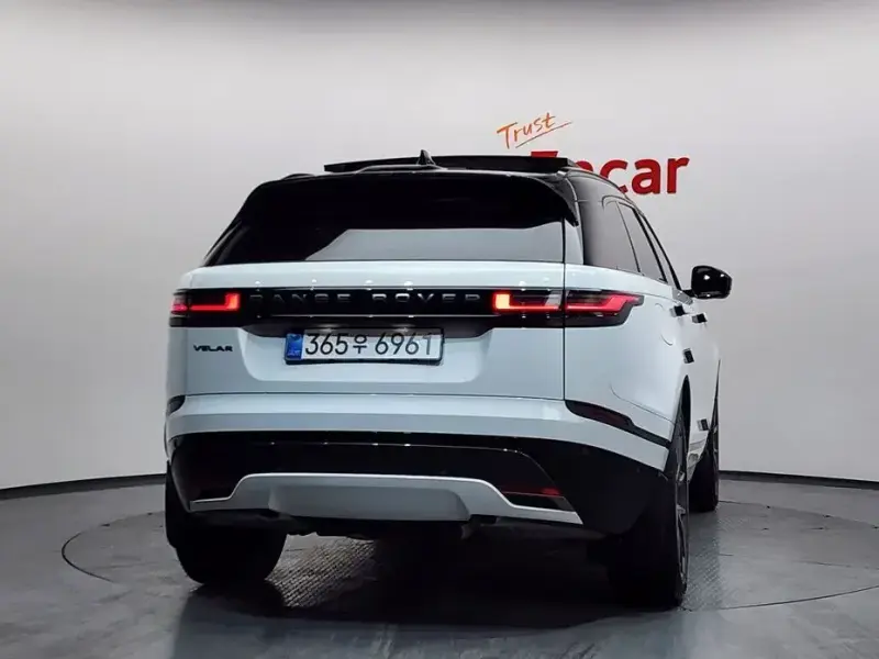 2025 Land Rover Range Rover Velar с пробегом 5 331 км