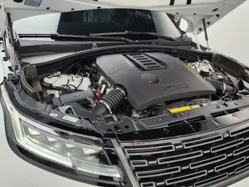 2025 Land Rover Range Rover Velar с пробегом 5 331 км