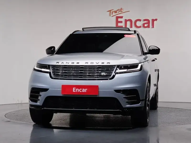 2024 Land Rover Range Rover Velar с пробегом 9 527 км