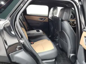 2025 Land Rover Range Rover Velar с пробегом 15 273 км