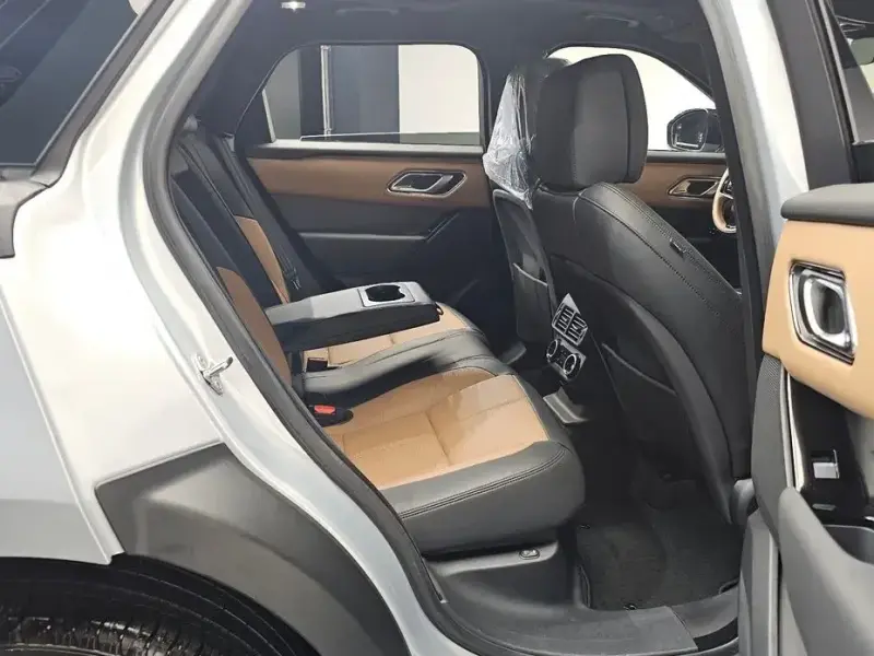 2024 Land Rover Range Rover Velar с пробегом 9 527 км