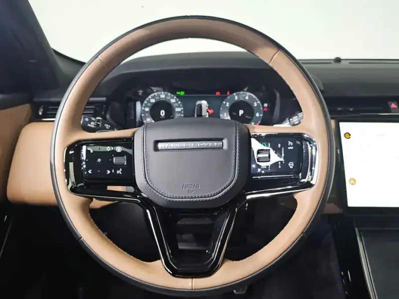 2024 Land Rover Range Rover Velar с пробегом 9 527 км