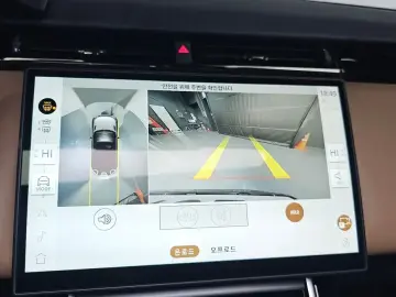 2024 Land Rover Range Rover Velar с пробегом 9 527 км