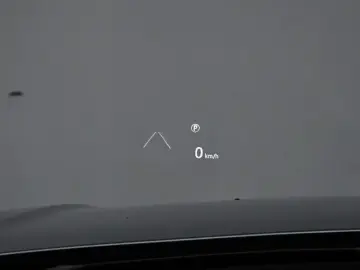 2024 Land Rover Range Rover Velar с пробегом 9 527 км