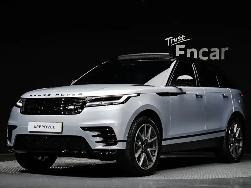 2024 Land Rover Range Rover Velar с пробегом 12 302 км