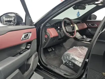 2025 Land Rover Range Rover Velar с пробегом 7 520 км