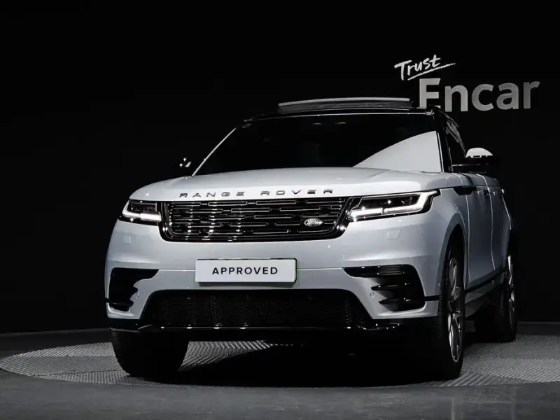 2024 Land Rover Range Rover Velar с пробегом 12 302 км
