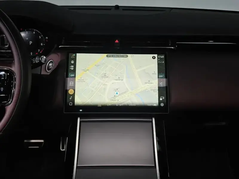 2025 Land Rover Range Rover Velar с пробегом 7 520 км