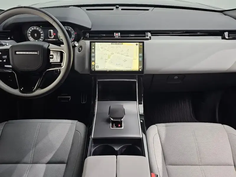 2024 Land Rover Range Rover Velar с пробегом 19 987 км