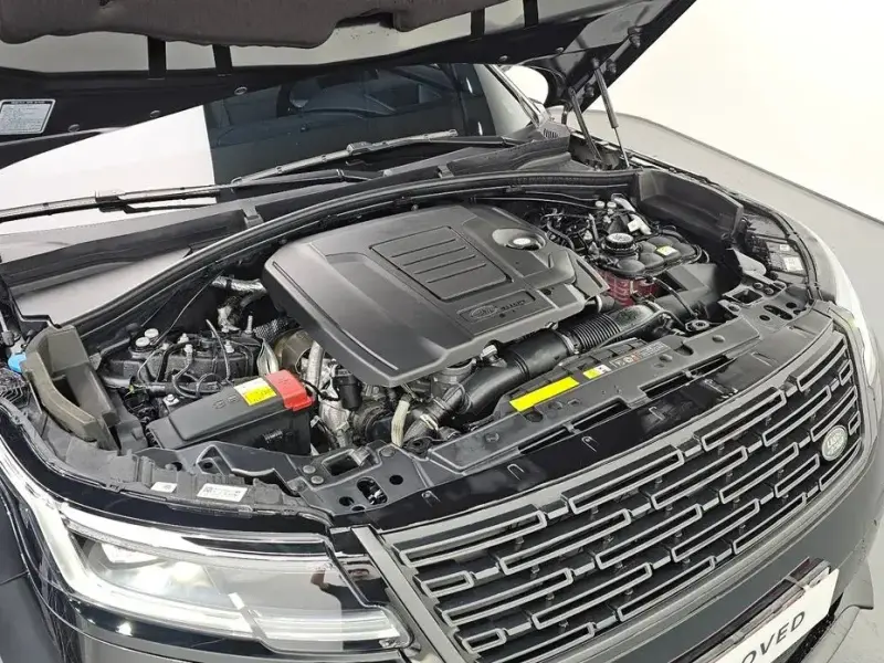 2024 Land Rover Range Rover Velar с пробегом 19 987 км