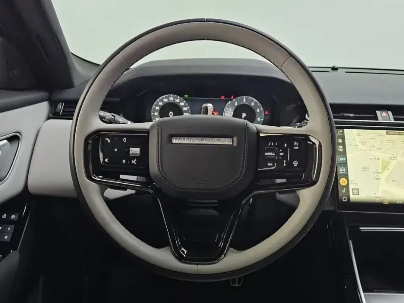2024 Land Rover Range Rover Velar с пробегом 19 987 км