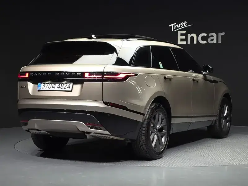 2025 Land Rover Range Rover Velar с пробегом 1 219 км