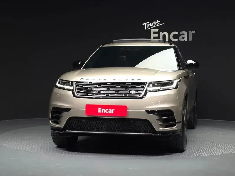 2025 Land Rover Range Rover Velar с пробегом 1 219 км