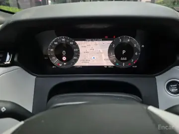 2025 Land Rover Range Rover Velar с пробегом 3 000 км