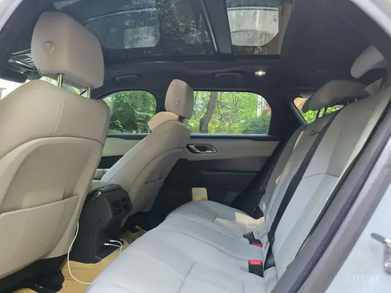 2025 Land Rover Range Rover Velar с пробегом 3 000 км