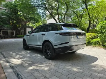 2025 Land Rover Range Rover Velar с пробегом 3 000 км