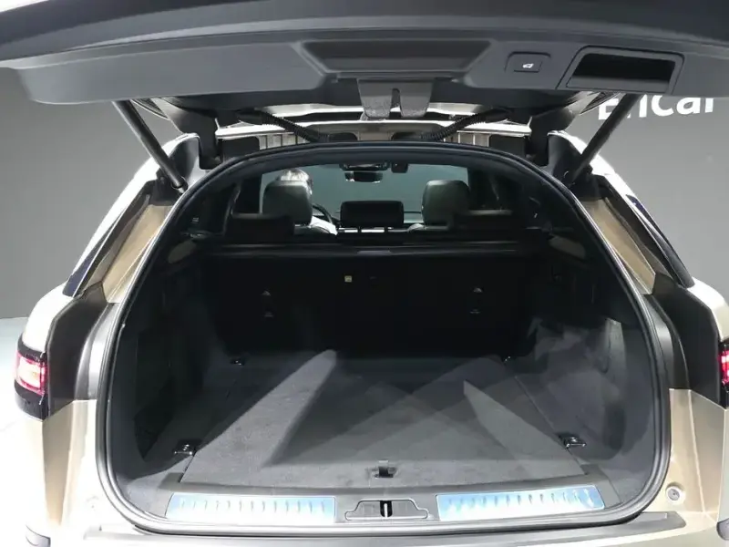 2025 Land Rover Range Rover Velar с пробегом 1 219 км