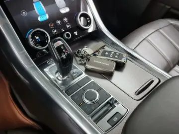 2018 Land Rover Range Rover Sport с пробегом 87 640 км