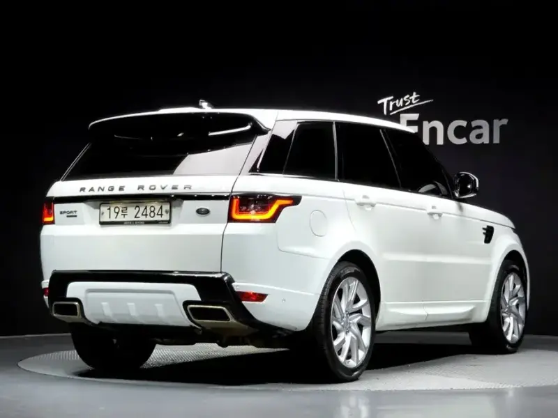 2018 Land Rover Range Rover Sport с пробегом 121 562 км
