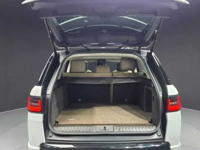 2018 Land Rover Range Rover Sport с пробегом 121 562 км