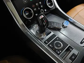 2020 Land Rover Range Rover Sport с пробегом 107 573 км