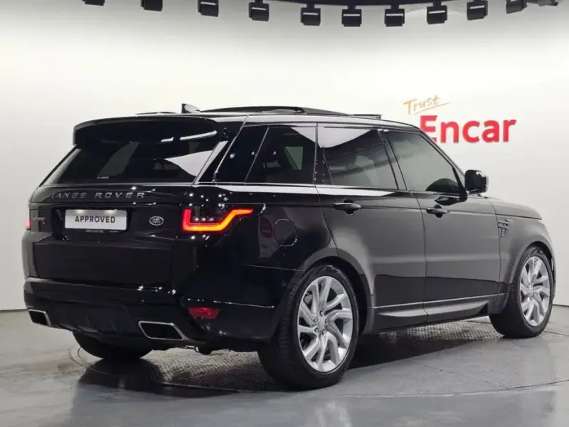 2020 Land Rover Range Rover Sport с пробегом 47 678 км