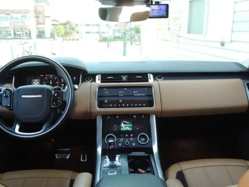 2018 Land Rover Range Rover Sport с пробегом 127 493 км