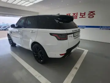 2021 Land Rover Range Rover Sport с пробегом 81 000 км