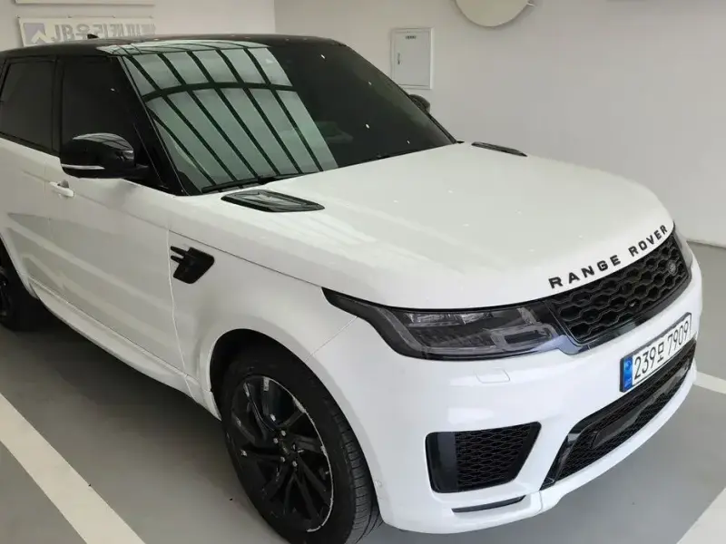 2021 Land Rover Range Rover Sport с пробегом 81 000 км