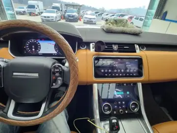 2021 Land Rover Range Rover Sport с пробегом 81 000 км
