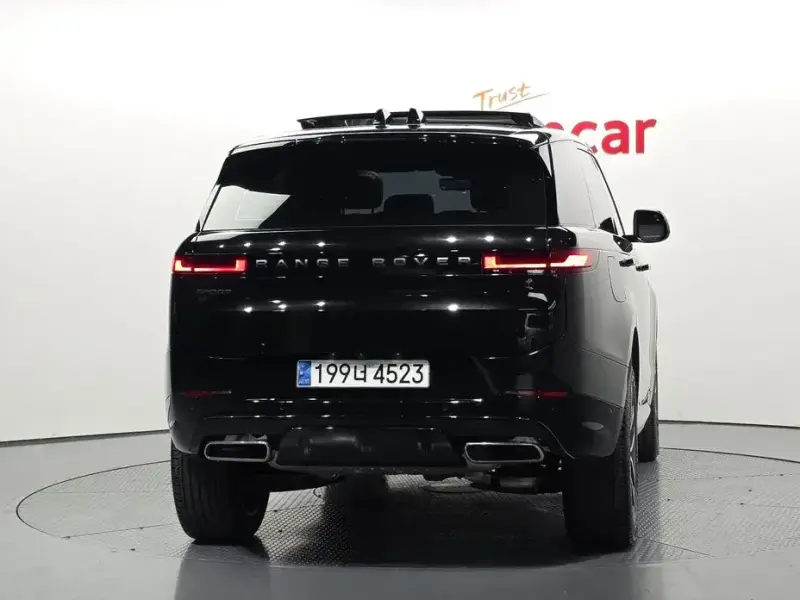 2024 Land Rover Range Rover Sport с пробегом 8 192 км