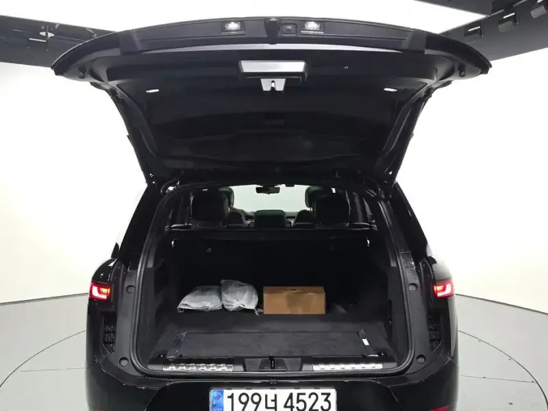 2024 Land Rover Range Rover Sport с пробегом 8 192 км