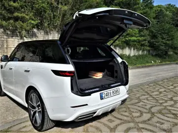 2024 Land Rover Range Rover Sport с пробегом 26 300 км