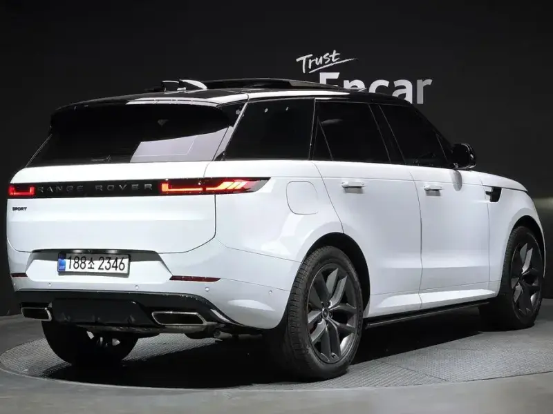 2025 Land Rover Range Rover Sport с пробегом 4 894 км