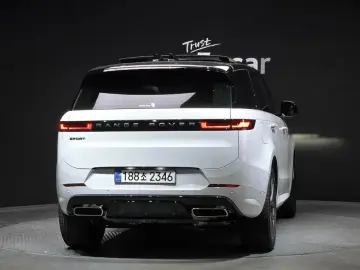 2025 Land Rover Range Rover Sport с пробегом 4 894 км