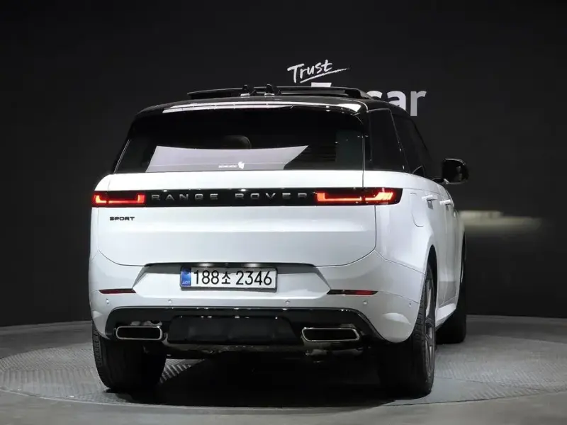 2025 Land Rover Range Rover Sport с пробегом 4 894 км