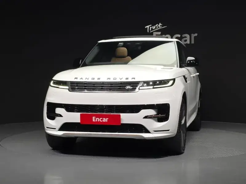 2025 Land Rover Range Rover Sport с пробегом 2 847 км