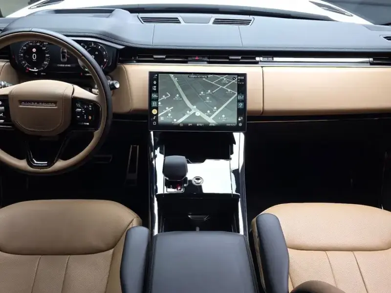 2025 Land Rover Range Rover Sport с пробегом 2 847 км