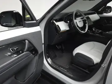 2025 Land Rover Range Rover Sport с пробегом 16 891 км