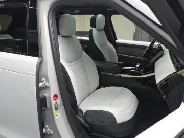 2025 Land Rover Range Rover Sport с пробегом 16 891 км