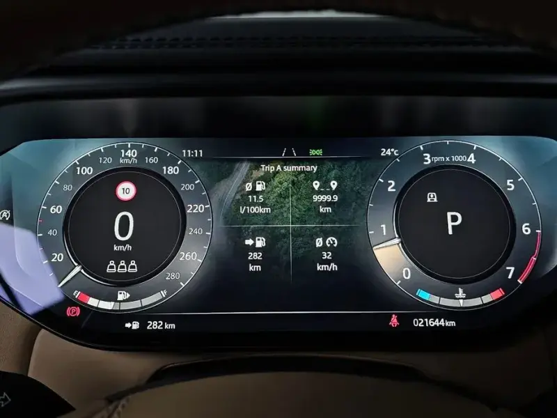 2024 Land Rover Range Rover Sport с пробегом 21 644 км