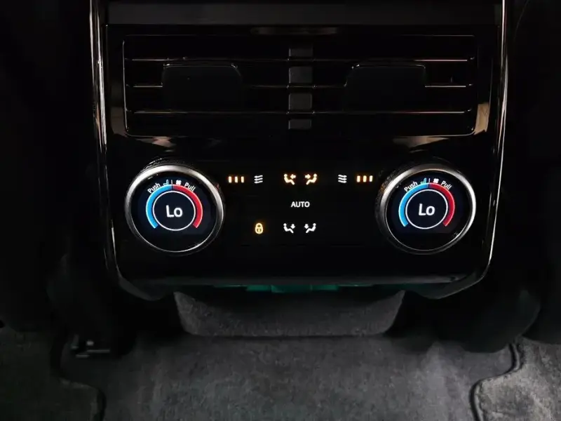 2024 Land Rover Range Rover Sport с пробегом 21 644 км