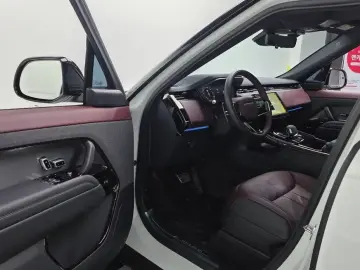 2025 Land Rover Range Rover Sport с пробегом 1 245 км