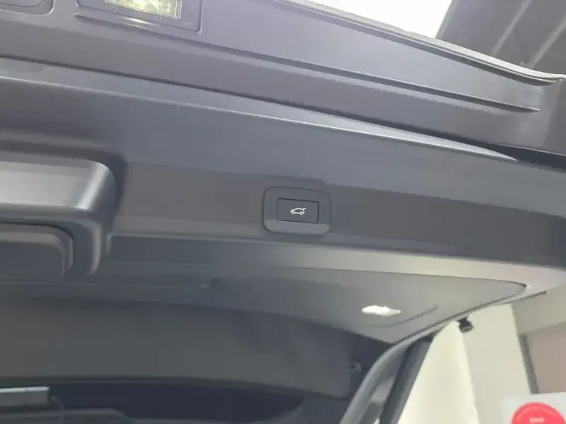 2025 Land Rover Range Rover Sport с пробегом 1 245 км