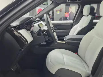 2025 Land Rover Range Rover Sport с пробегом 1 292 км
