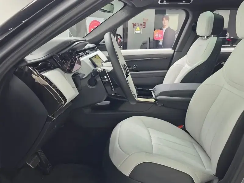 2025 Land Rover Range Rover Sport с пробегом 1 292 км