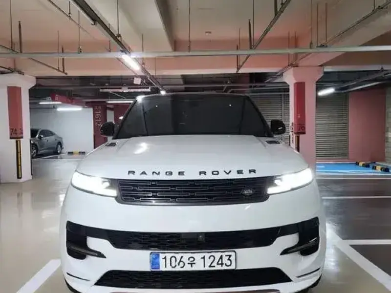 2023 Land Rover Range Rover Sport с пробегом 30 000 км
